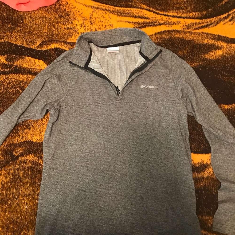 Men’s Columbia sweater